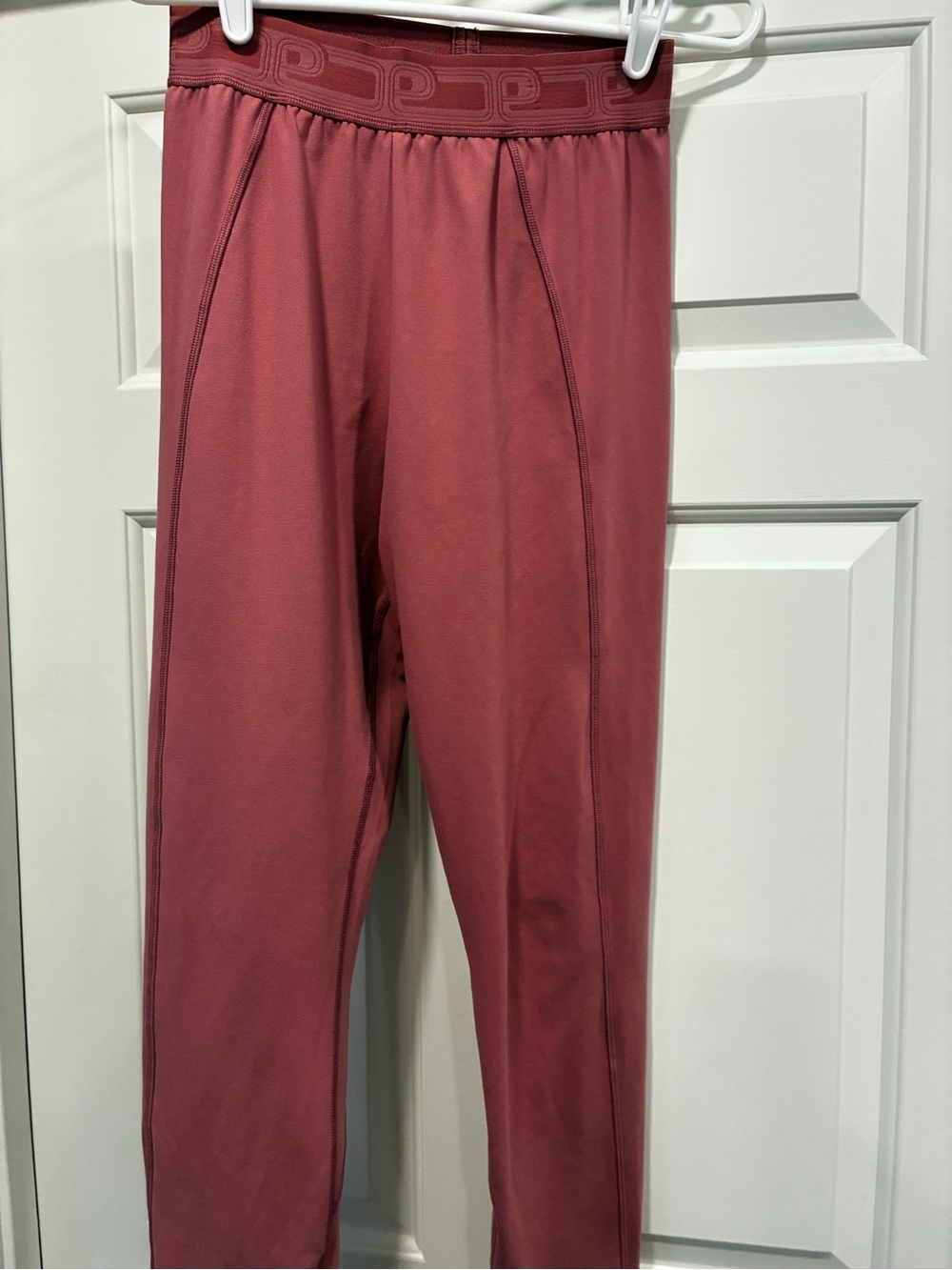 PINK Victoria's Secret Rose Dusty Leggings